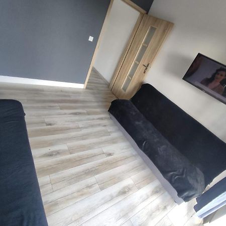 1110 Smialego 39 - Tanie Pokoje W Apartamencie - Samodzielne Zameldowanie - Self Check In Poznan Dış mekan fotoğraf