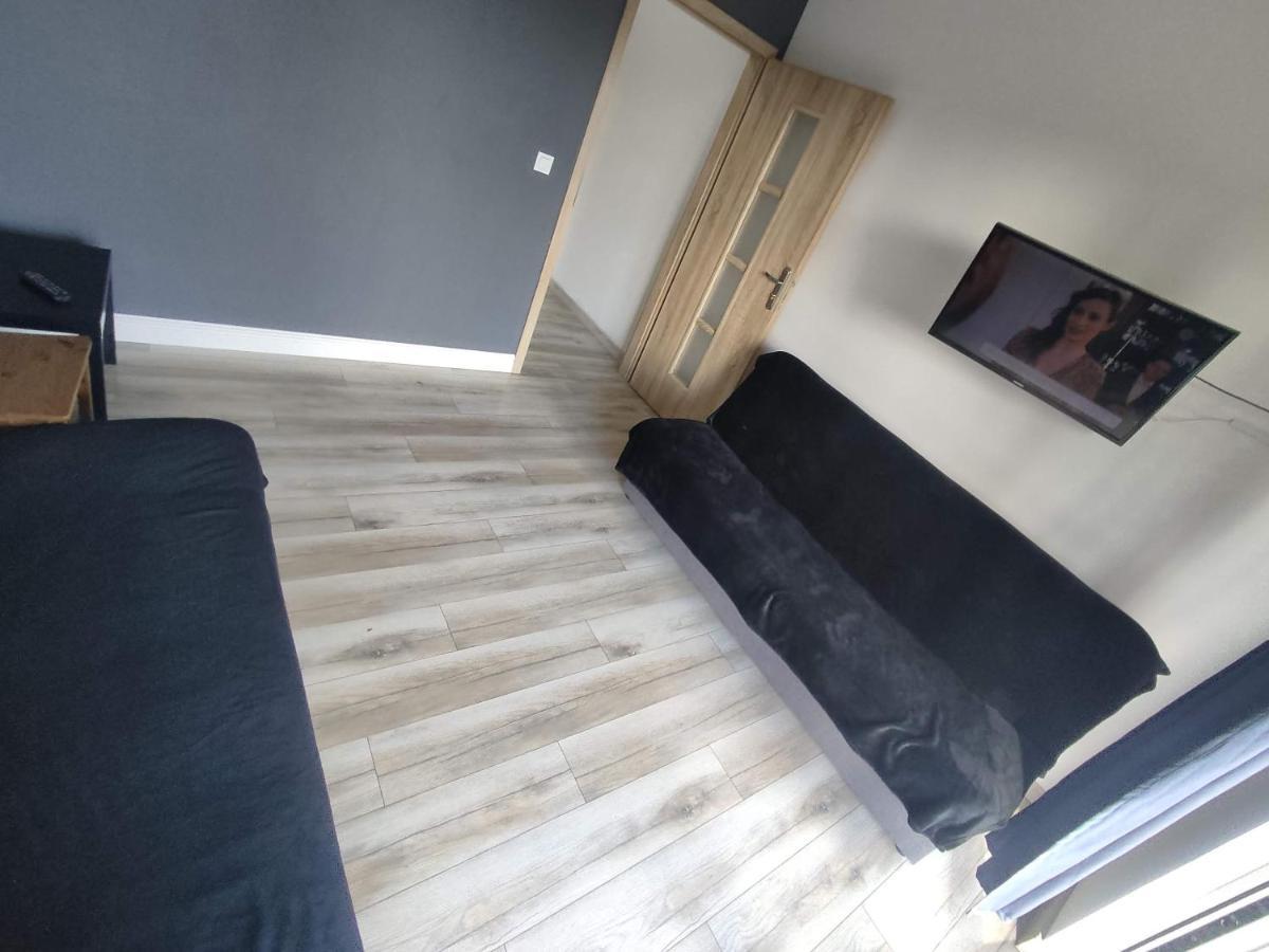 1110 Smialego 39 - Tanie Pokoje W Apartamencie - Samodzielne Zameldowanie - Self Check In Poznan Dış mekan fotoğraf