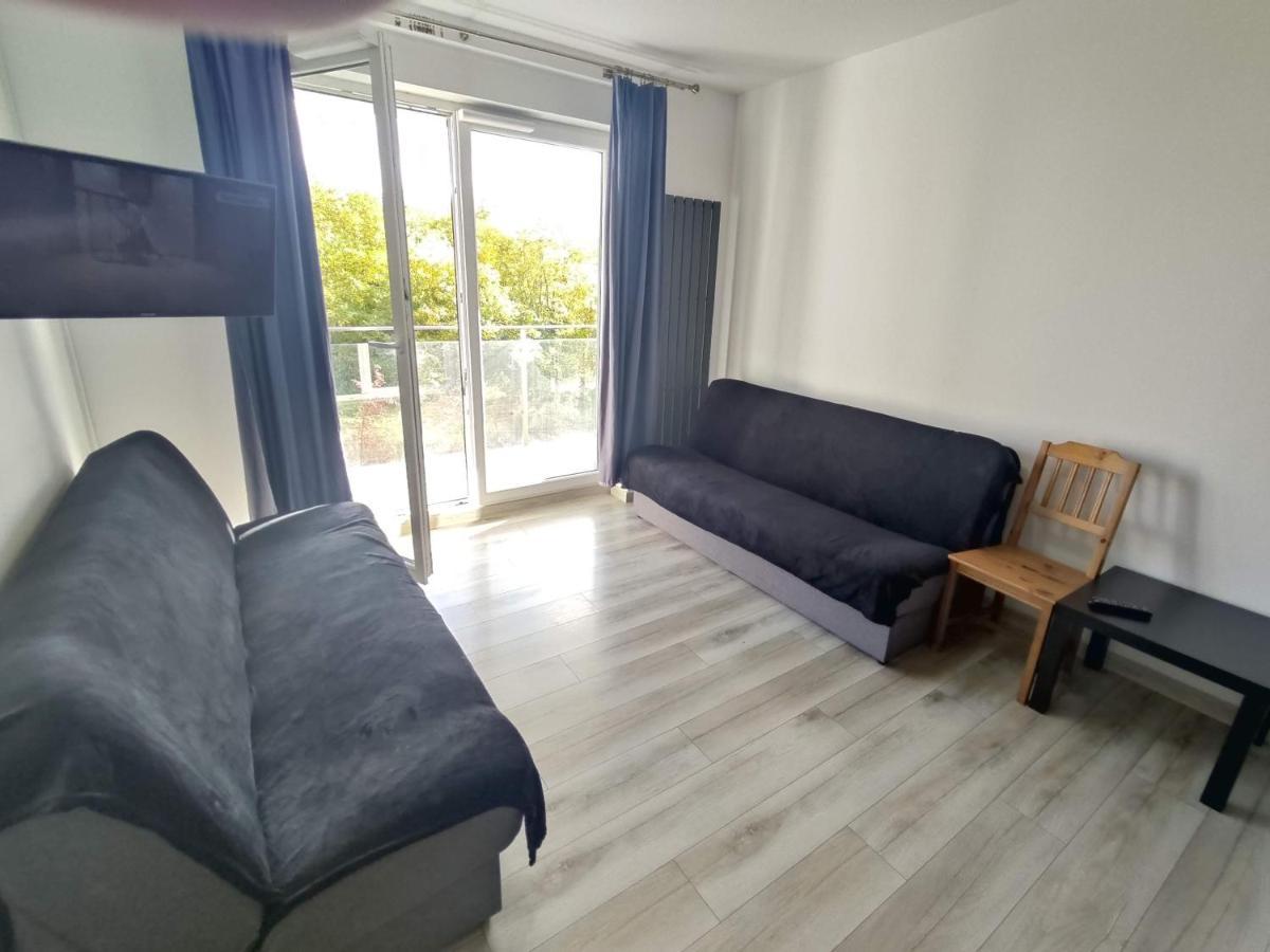 1110 Smialego 39 - Tanie Pokoje W Apartamencie - Samodzielne Zameldowanie - Self Check In Poznan Dış mekan fotoğraf