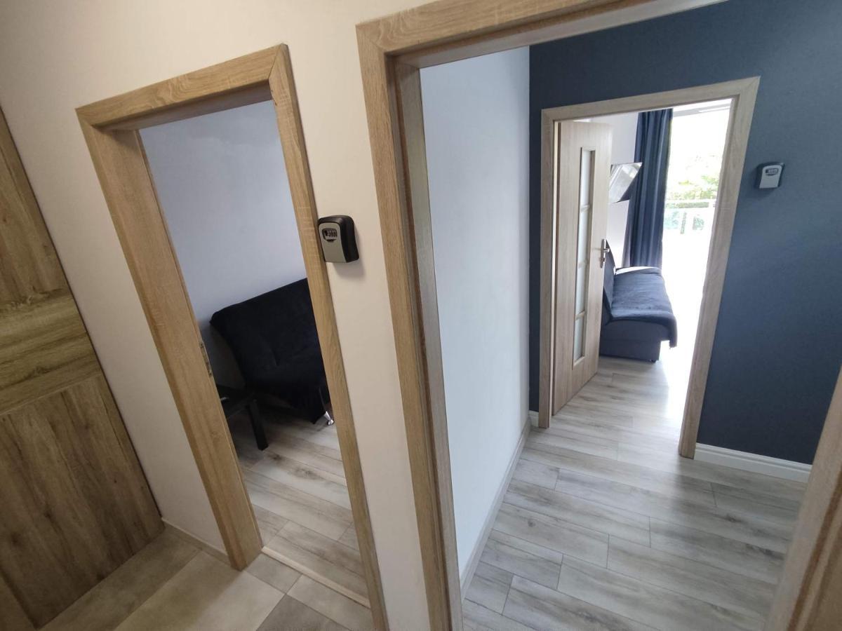 1110 Smialego 39 - Tanie Pokoje W Apartamencie - Samodzielne Zameldowanie - Self Check In Poznan Dış mekan fotoğraf