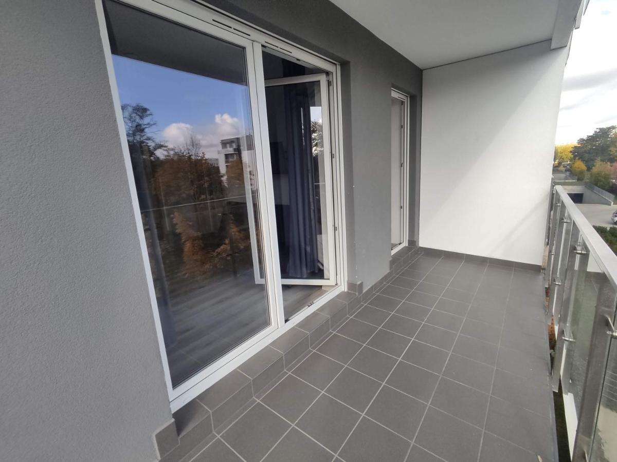 1110 Smialego 39 - Tanie Pokoje W Apartamencie - Samodzielne Zameldowanie - Self Check In Poznan Dış mekan fotoğraf