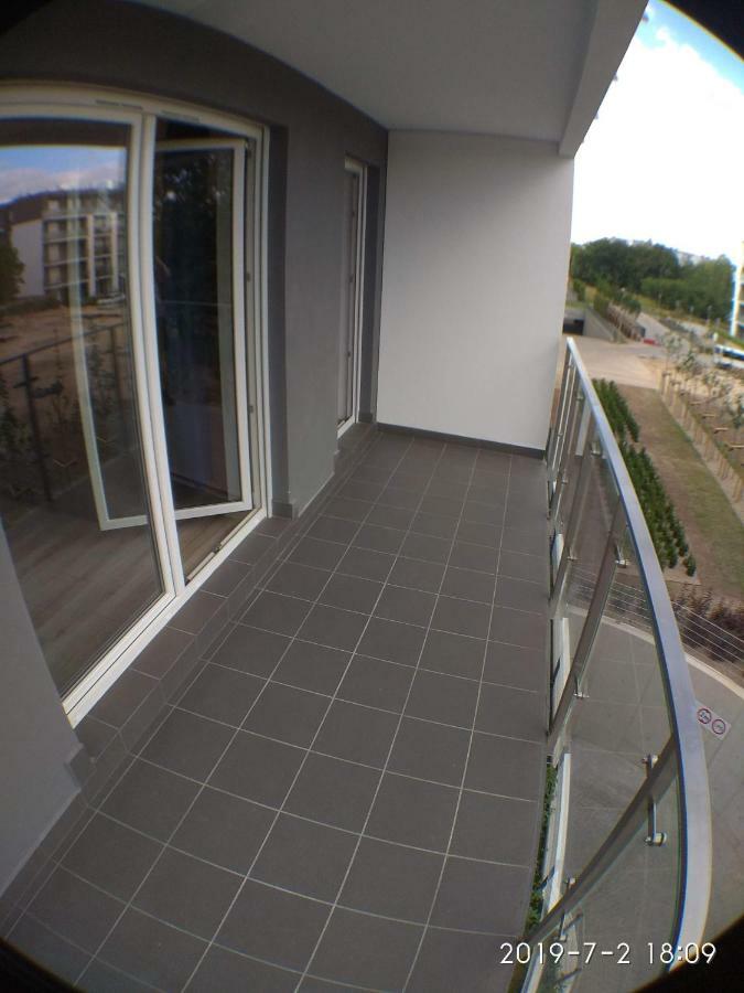 1110 Smialego 39 - Tanie Pokoje W Apartamencie - Samodzielne Zameldowanie - Self Check In Poznan Dış mekan fotoğraf